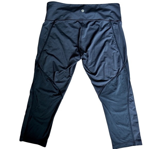 Lululemon InStride Crop Leggings Black Pinstripe Mesh Panel Size 12 - Picture 5 of 15